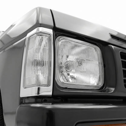Nissan Navara D21 (1986 - 1997) Headlights with H4 Globe Glass Lens LH + RH