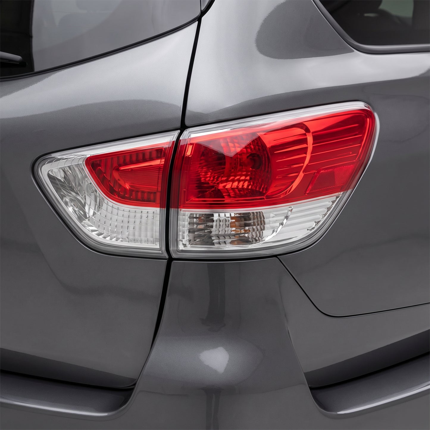 Nissan Pathfinder R52 (2013 - 2016) Rear Garnish Tail Lights LH + RH