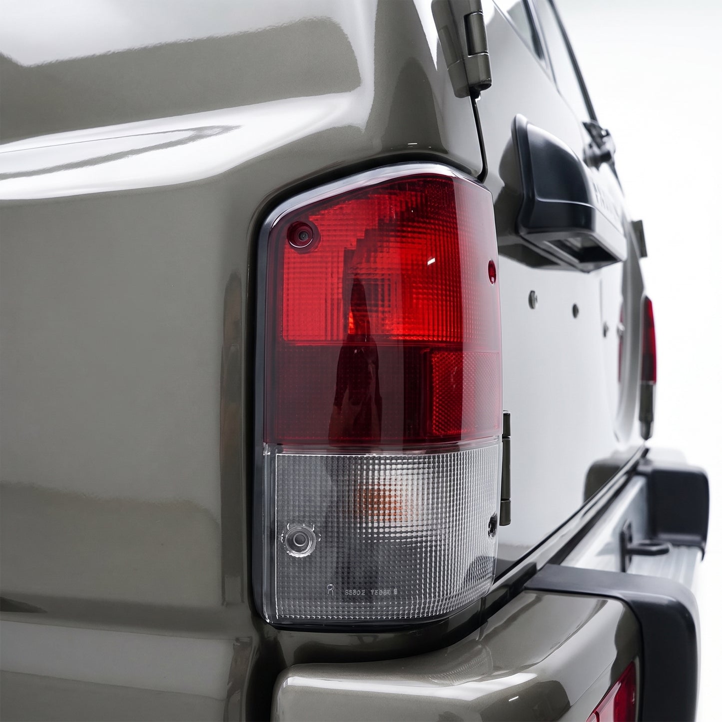 Nissan Patrol GQ / Y60 Wagon (1994 - 1997) OEM Style Tail Lights LH + RH