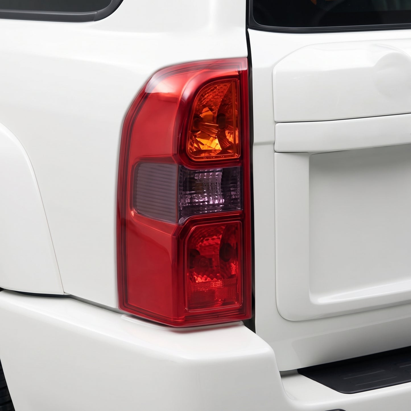 Nissan Patrol GU3 Y61 Wagon (2004 - 2016) OEM Style Tail Lights LH + RH