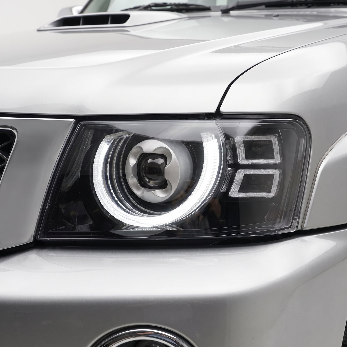 Nissan Patrol GU MK4 / Y61 (2005 - 2016) Full LED Headlights LH + RH