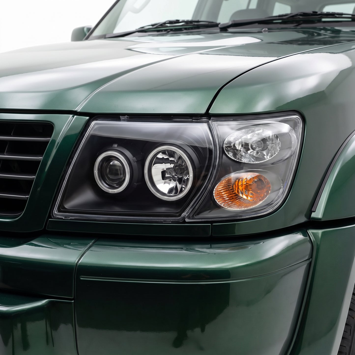 Nissan Patrol / Safari GU Y61 (1997 - 2007) Halo Angel Eyes Headlights LH + RH