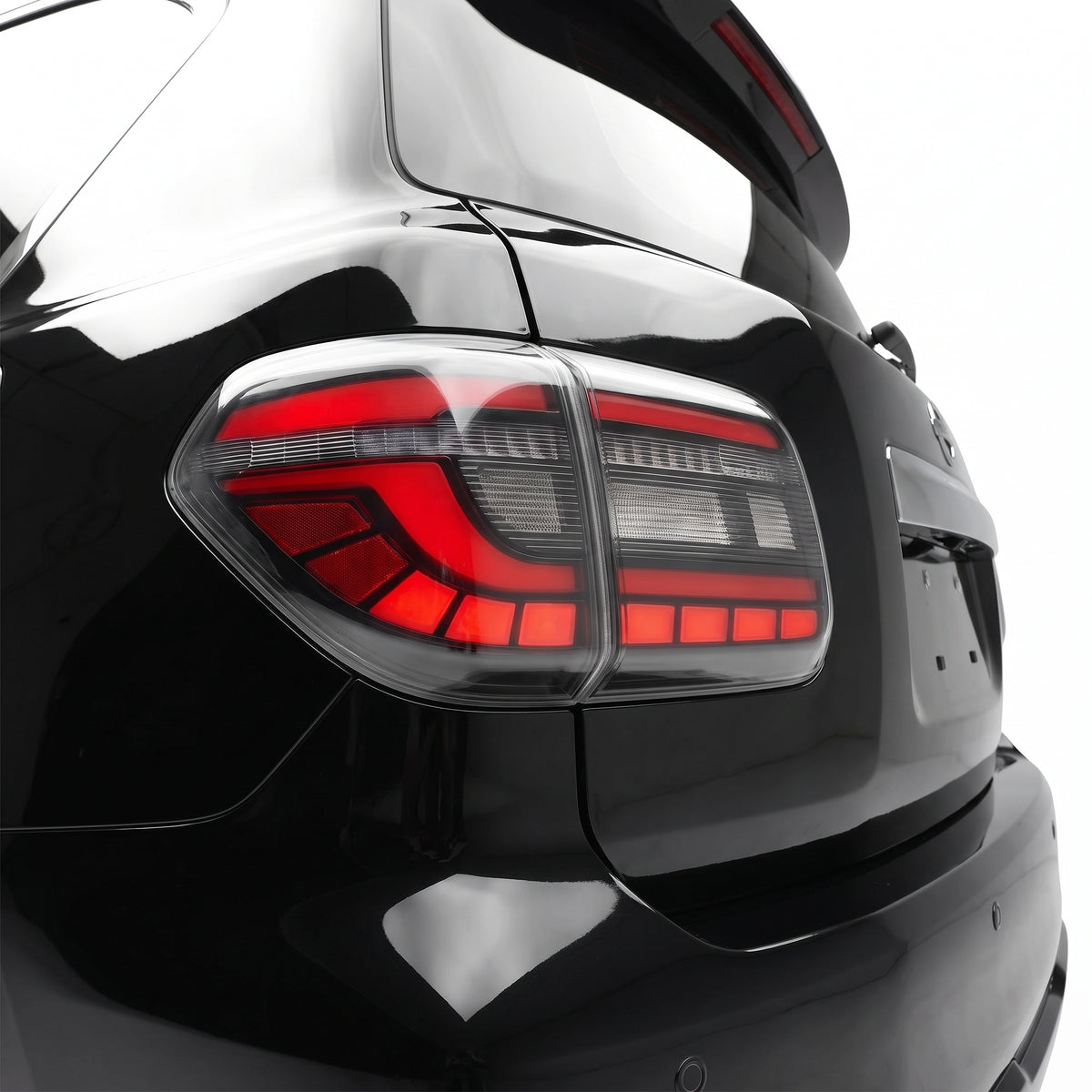 Nissan Patrol Y62 (2012 - 2019) Smoked Sequential Full LED Tail Lights LH + RH installed close-up