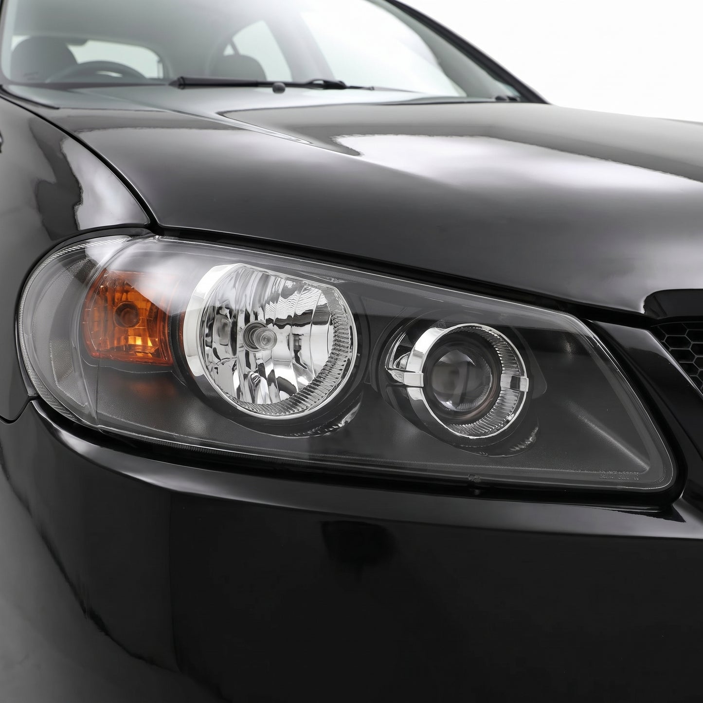Nissan Pulsar N16 Hatch (2003 - 2005) Black Headlights LH + RH