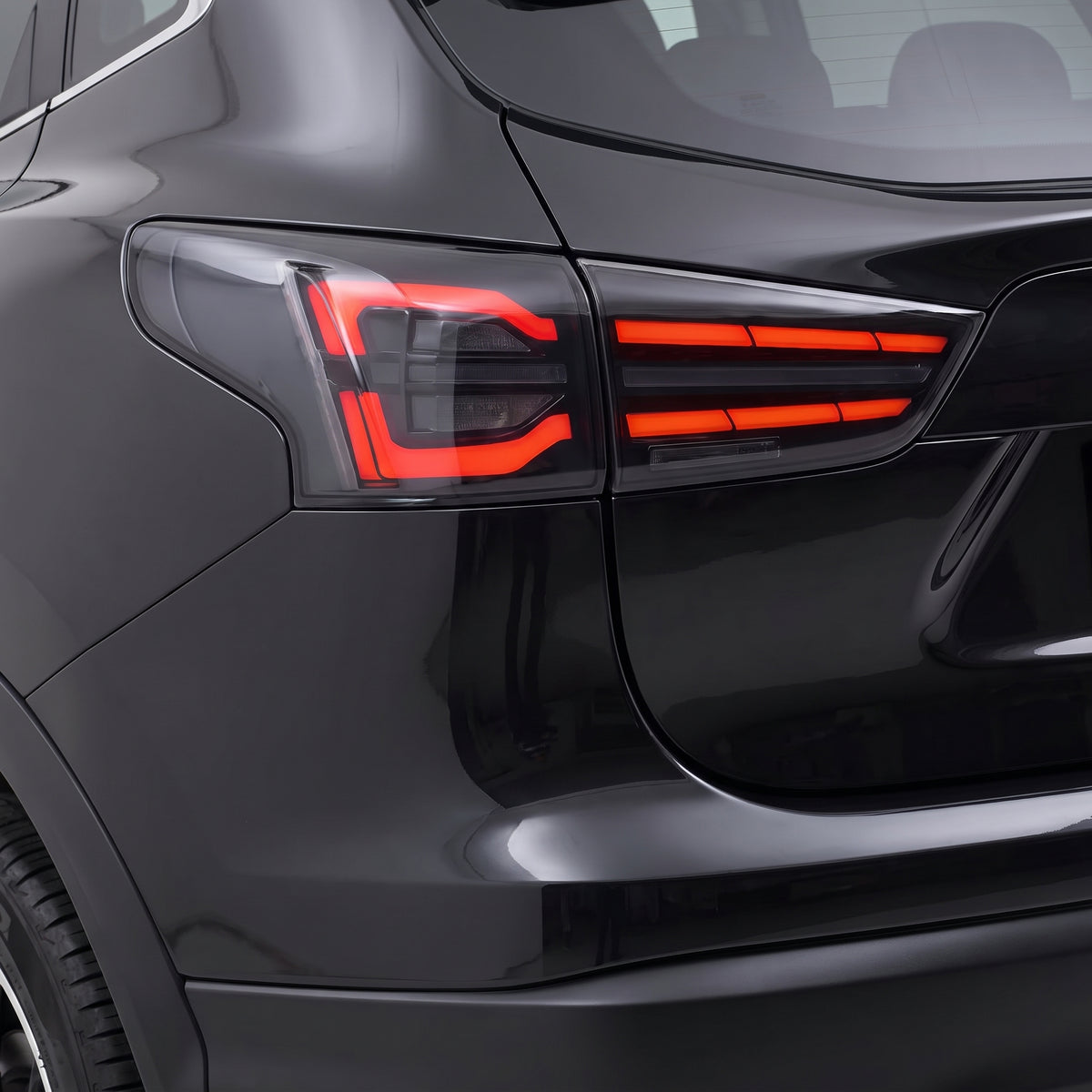 Nissan Qashqai J11 (2016 - 2023) Tail Lights LH + RH installed