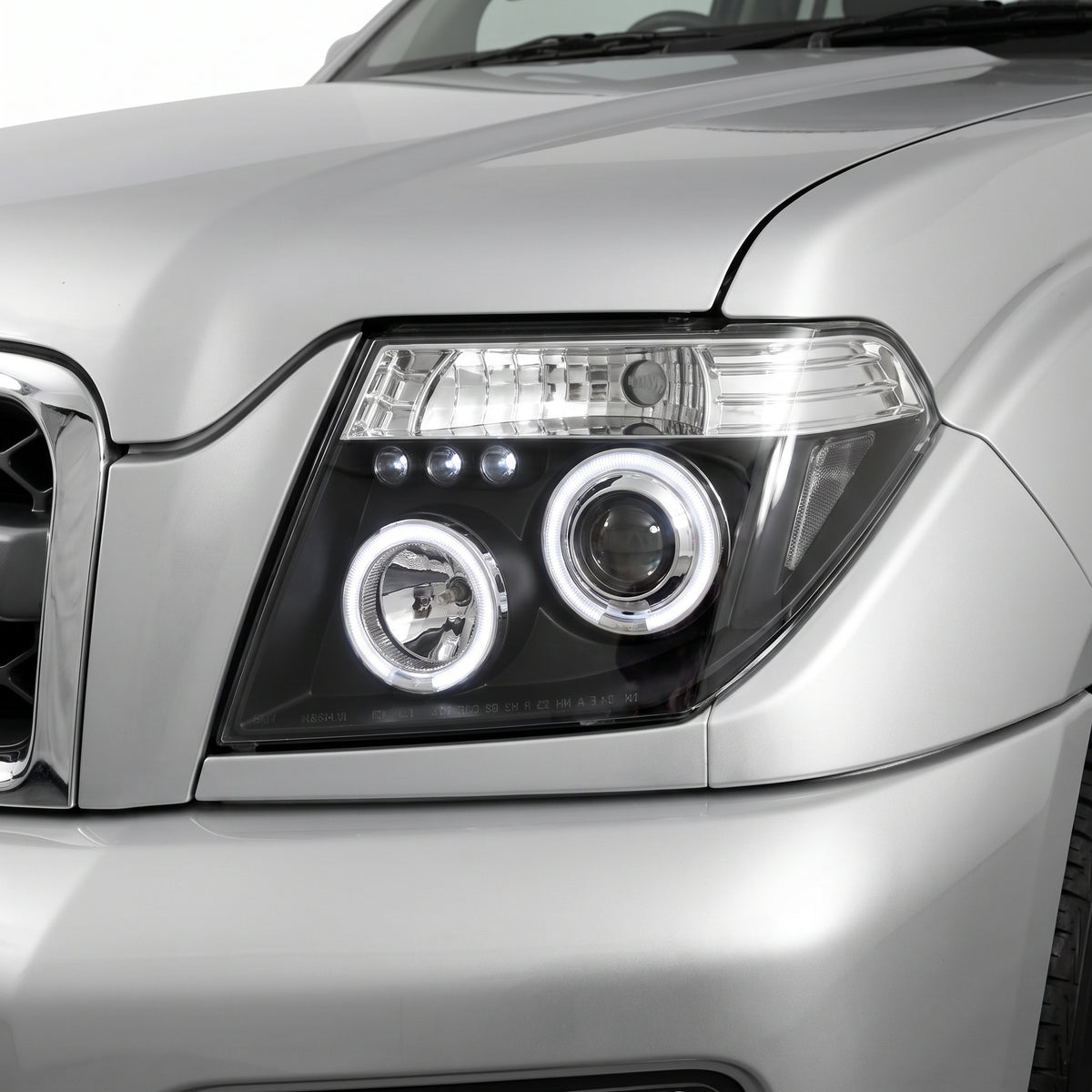 Nissan R51 Pathfinder Wagon (2005 - 2012) Halo Angel Eyes Headlights LH + RH installed