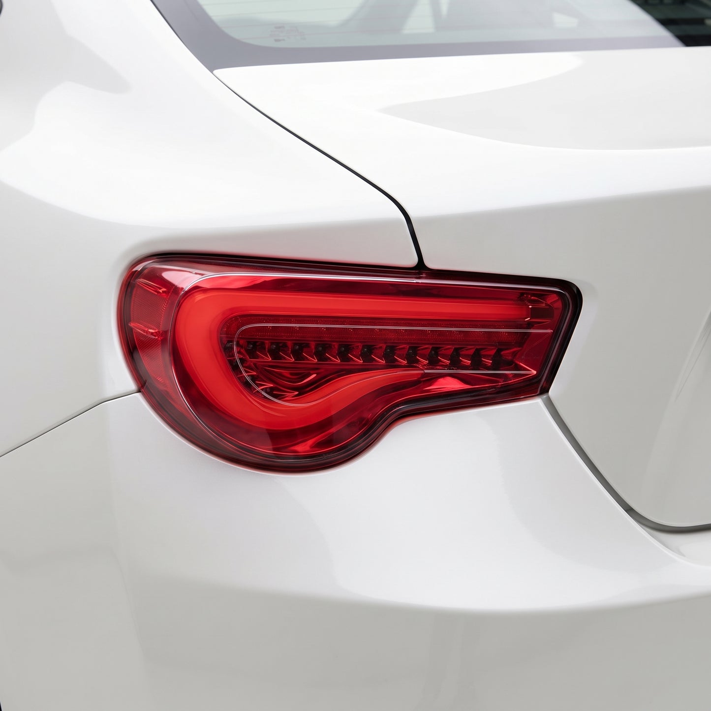 Subaru BRZ / ZC6 1st Gen. (2012 - 2021) Valenti Sequential Clear Red 3D Stripe Bar Full LED Tail Lights LH + RH