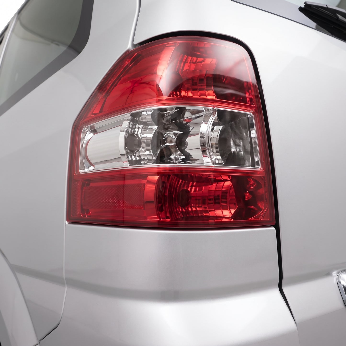 Suzuki APV (2005 - 2017) Halogen OEM Style Tail Lights LH + RH