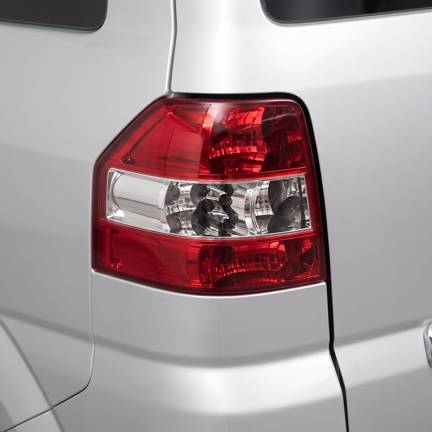 Suzuki APV (2005 - 2017) Halogen OEM Style Tail Lights LH + RH