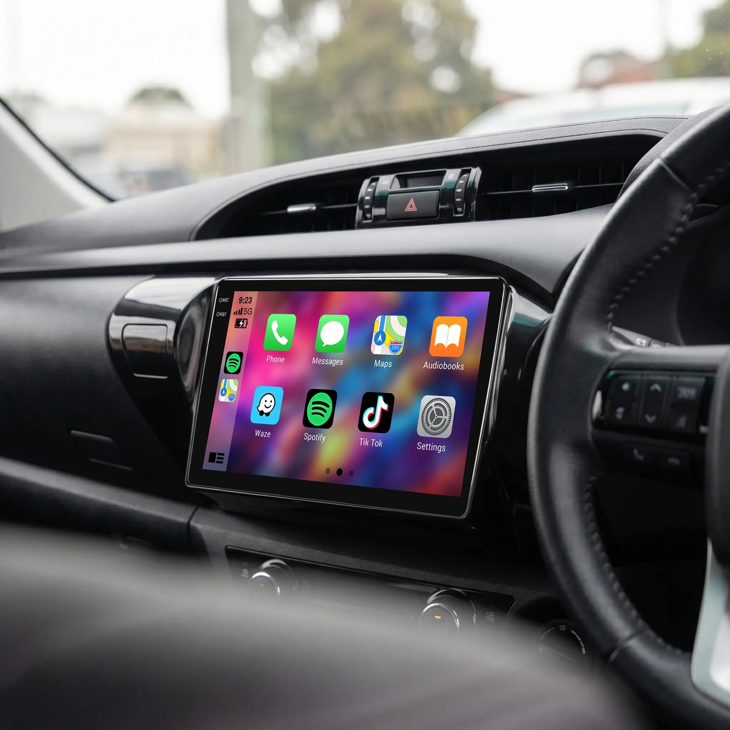 Toyota Hilux N80 (2015 - 2023) 10" 13.3" Wireless Android 16 Head Unit for Apple CarPlay / Android Auto