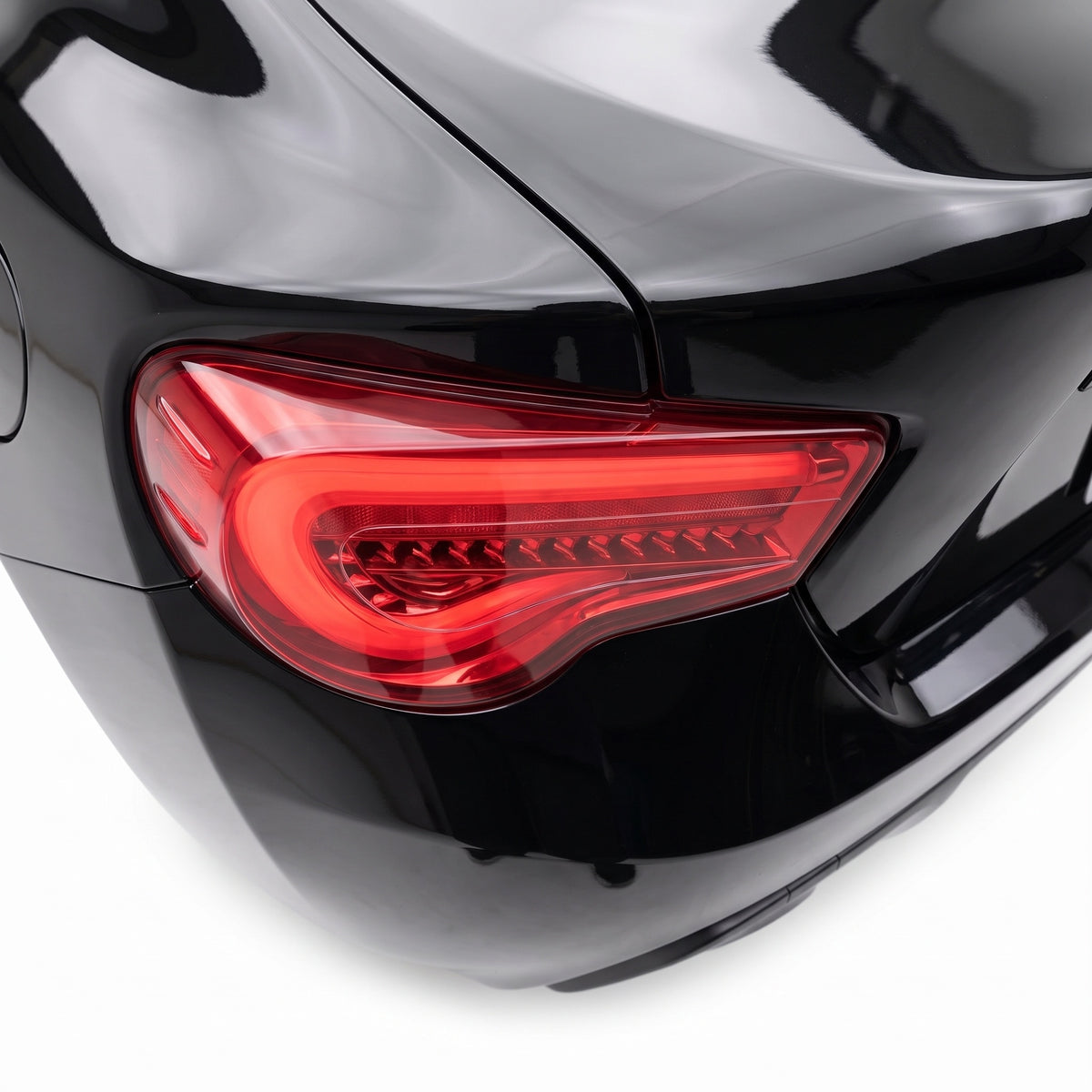 Toyota 86 / ZN6 1st Gen. (2012 - 2021) Valenti Sequential 3D Stripe Bar Full LED Tail Lights LH + RH installed close-up