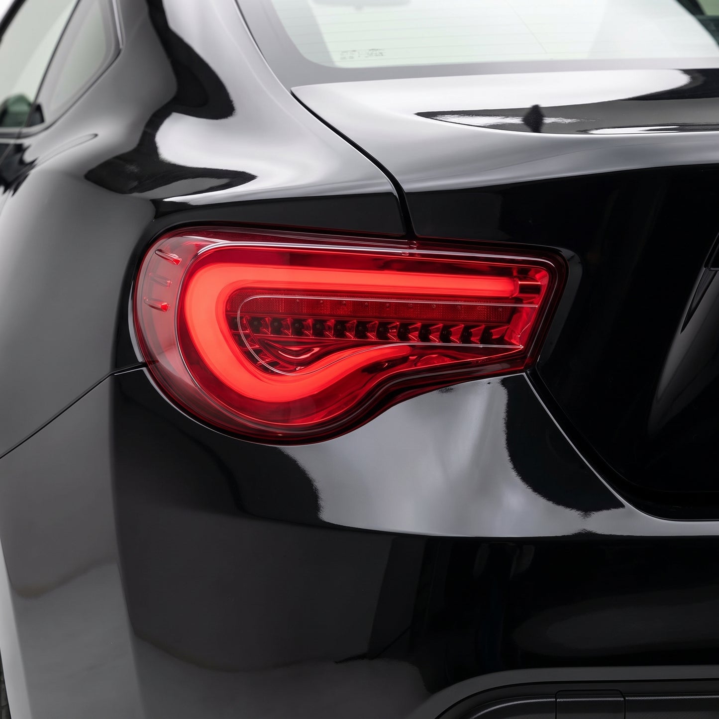 Toyota 86 / ZN6 1st Gen. (2012 - 2021) Valenti Sequential 3D Stripe Bar Full LED Tail Lights LH + RH