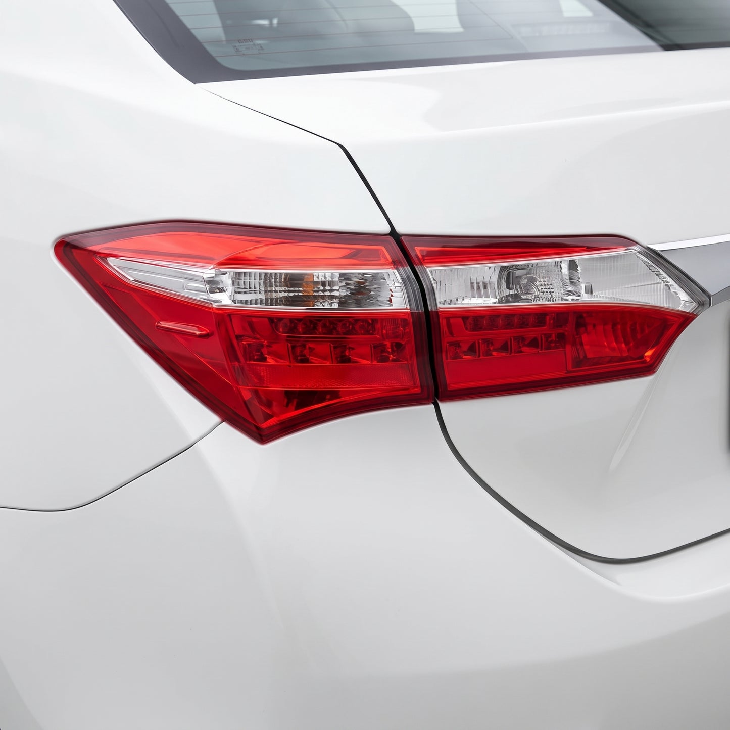 Toyota Corolla E180 / ZRE172 Sedan (2013 - 2017) Boot Lid LED Tail Light LH + RH