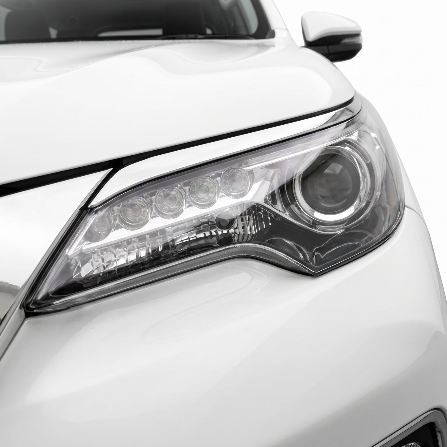 Toyota Fortuner GUN156 (2015 - 2020) Headlights LH + RH