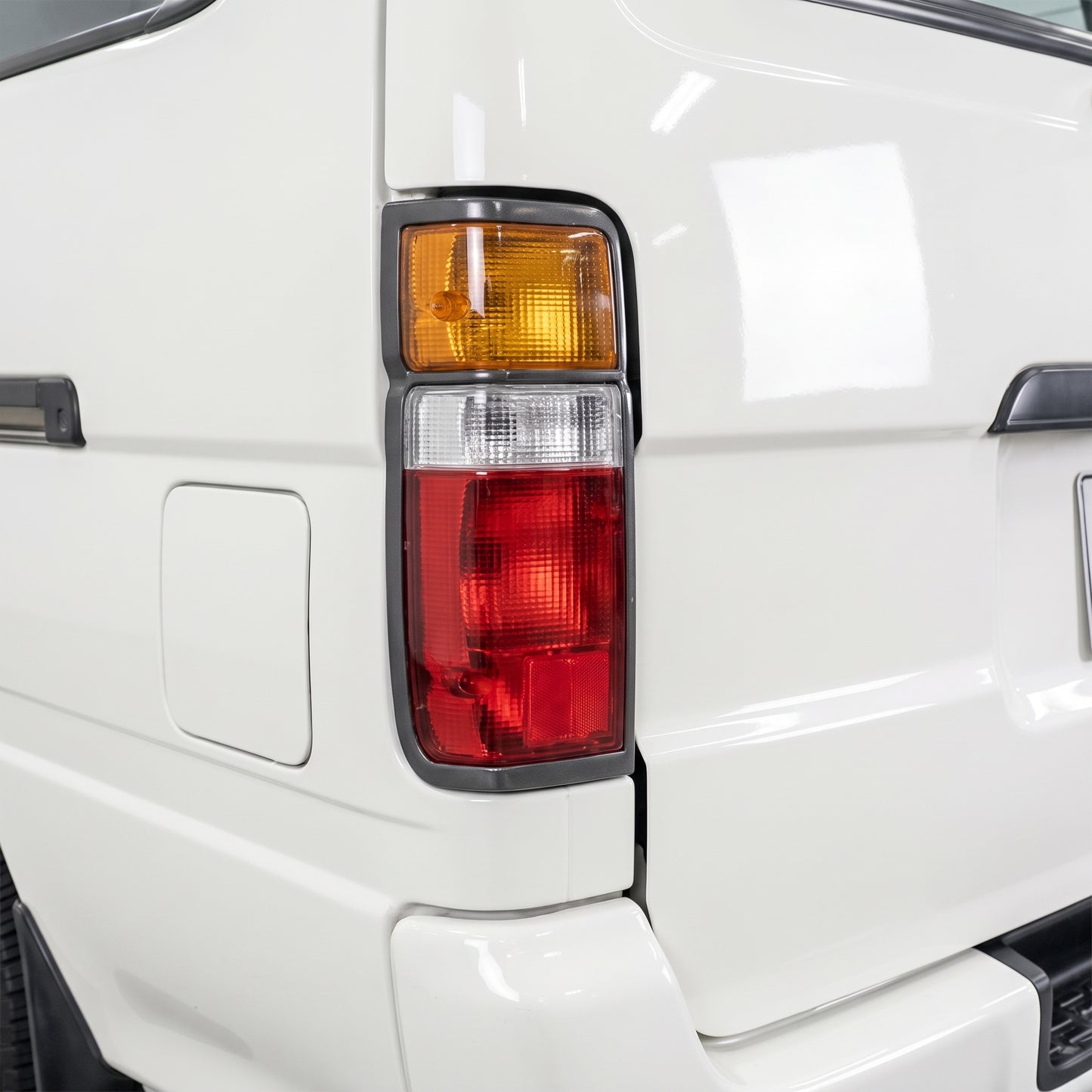 Toyota HiAce H50 / H60 (1982 - 1984) OEM Style Tail Lights LH + RH