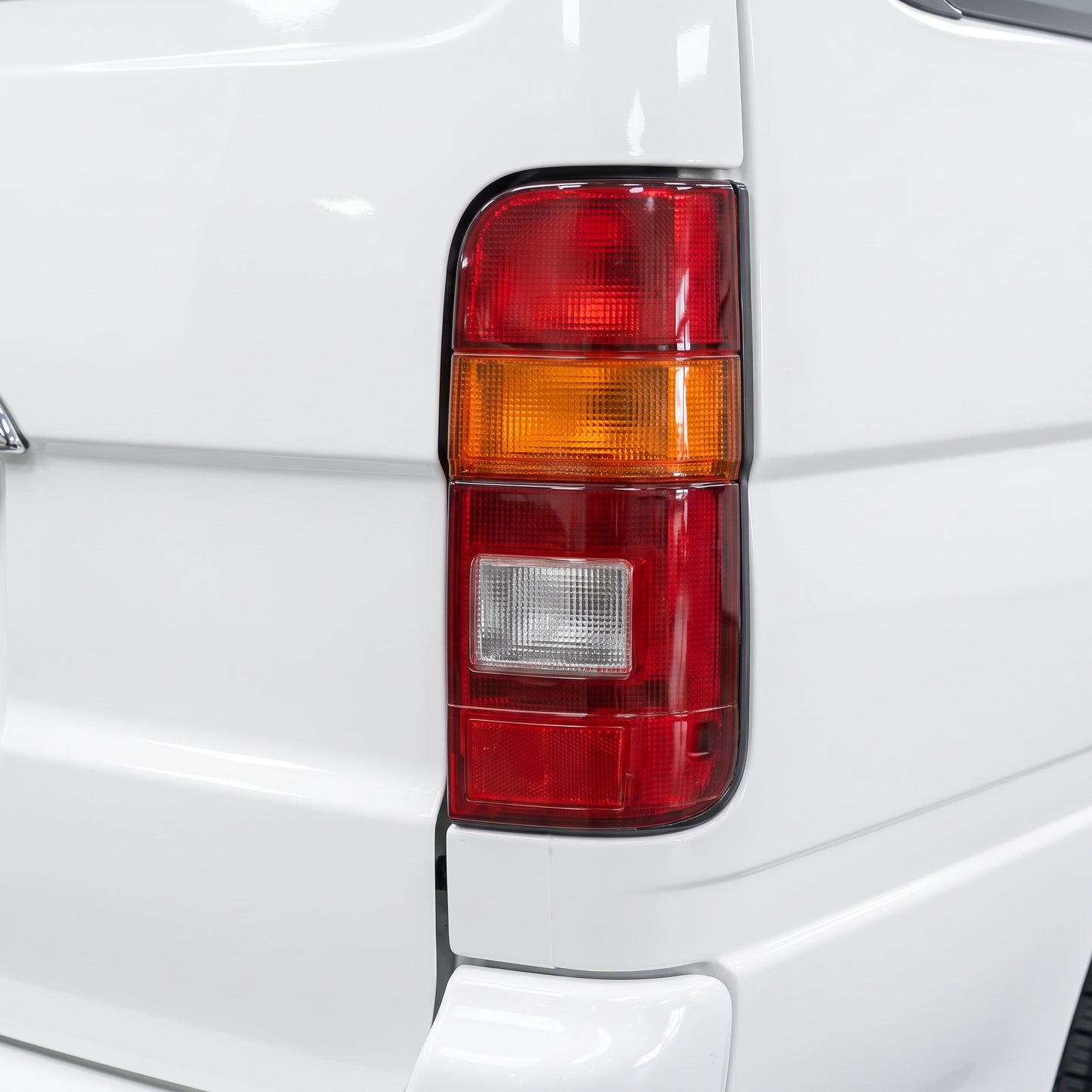 Toyota HiAce RZH (1989 - 1993) OEM Style Tail Lights LH + RH