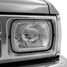 Toyota HiLux N30 / N40 / N50 / N60 (1980 - 2005) Headlights works with H4 Globe Glass or Plastic Lens LH + RH