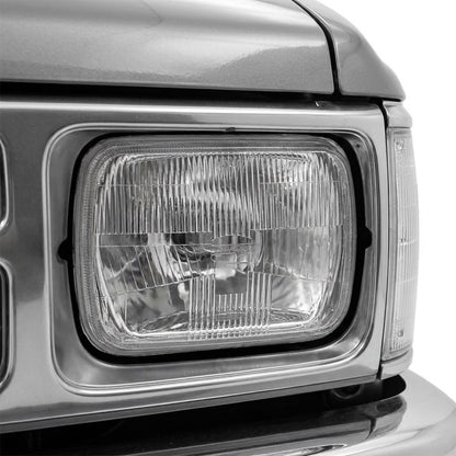 Toyota HiLux N30 / N40 / N50 / N60 (1980 - 2005) Headlights works with H4 Globe Glass or Plastic Lens LH + RH
