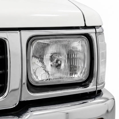 Toyota HiLux N50 (1991 - 1994) Clear OEM Style Headlights LH + RH