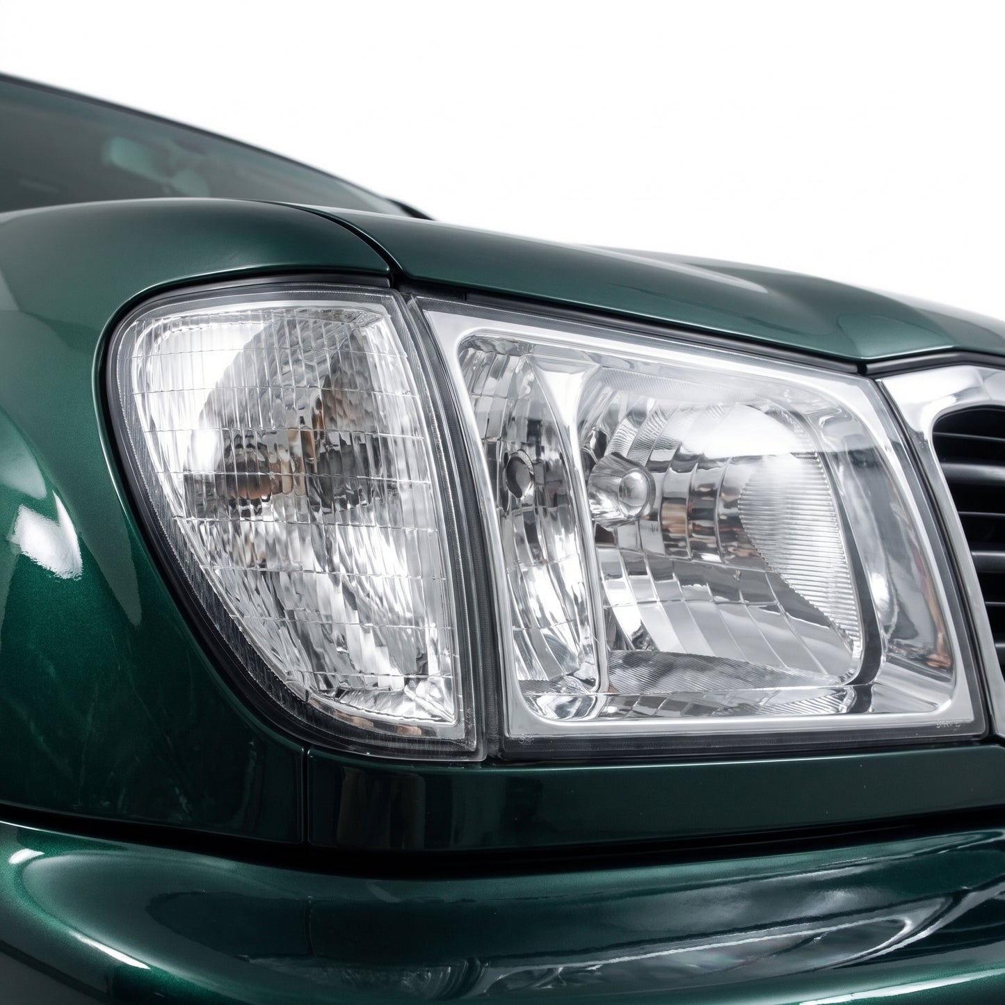 Toyota LandCruiser 100 Series (1998 - 2005) OEM Style Headlights LH + RH