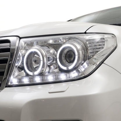 Toyota LandCruiser 200 Series VX / Sahara (2015 - 2021) LED With Auto Levelling & DRL Headlights LH + RH installed close-up