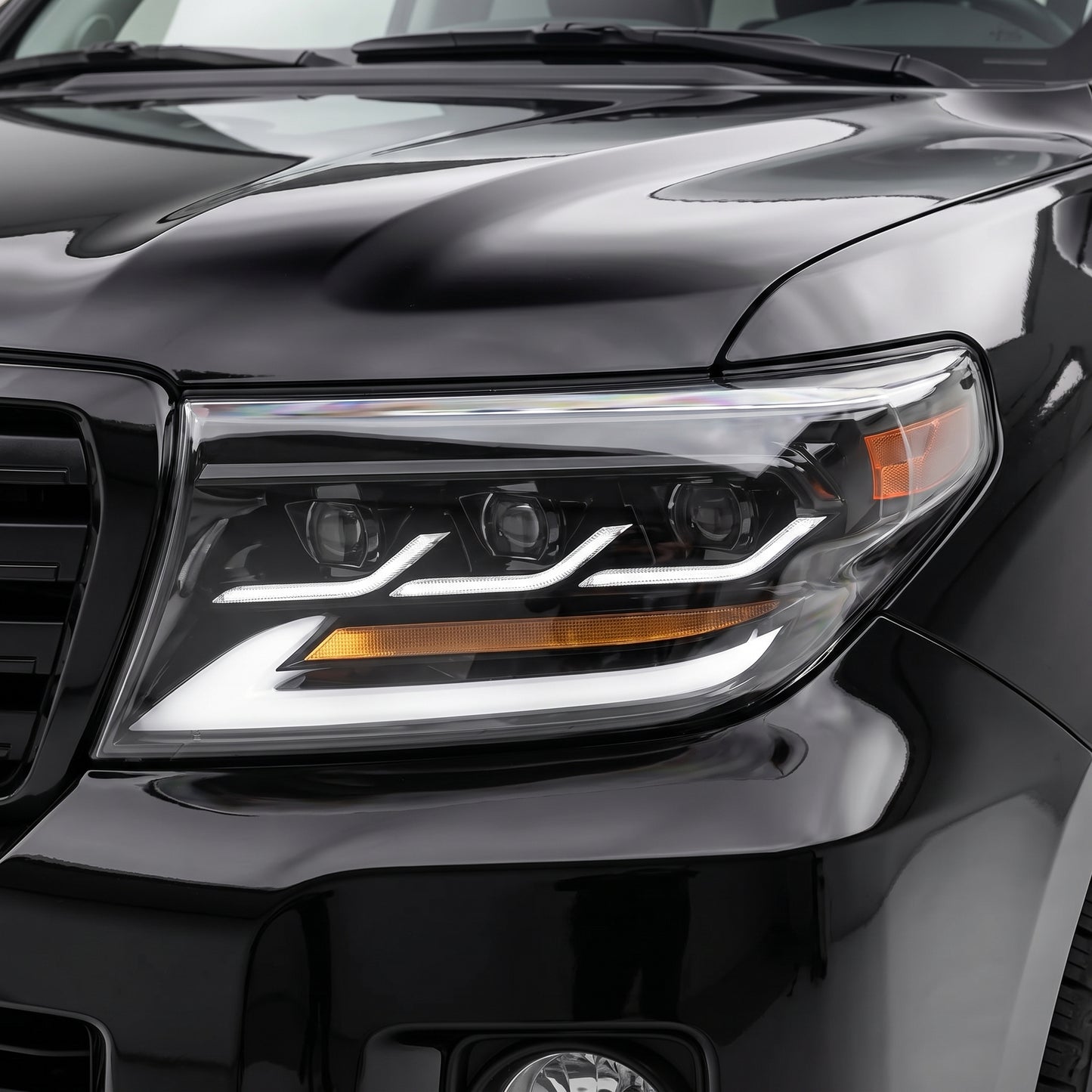 Toyota LandCruiser 200 Series (2008 - 2015) Sequential LED DRL Headlights LH + RH