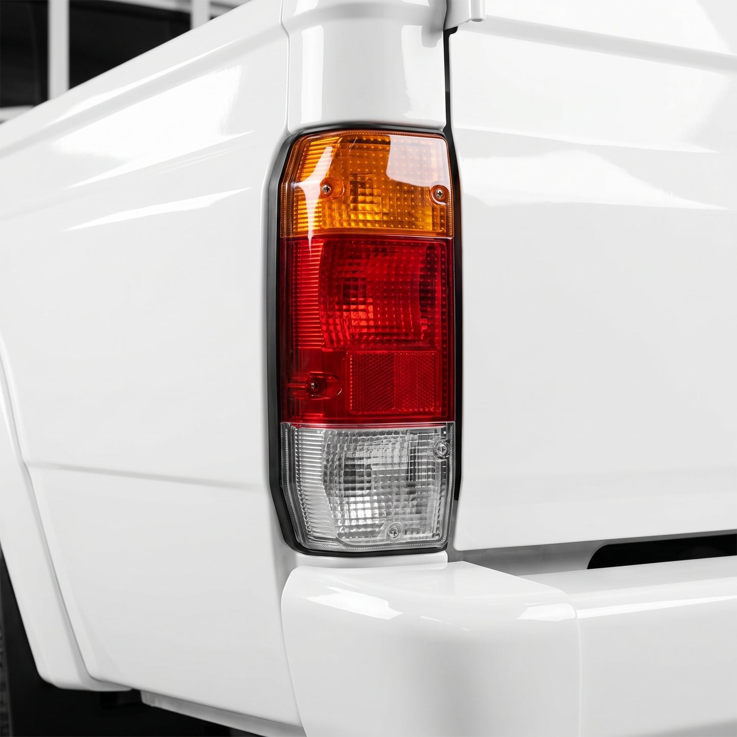 Toyota LandCruiser 70 75 78 79 (1984 - 2018) Tray OEM Style Tail Lights