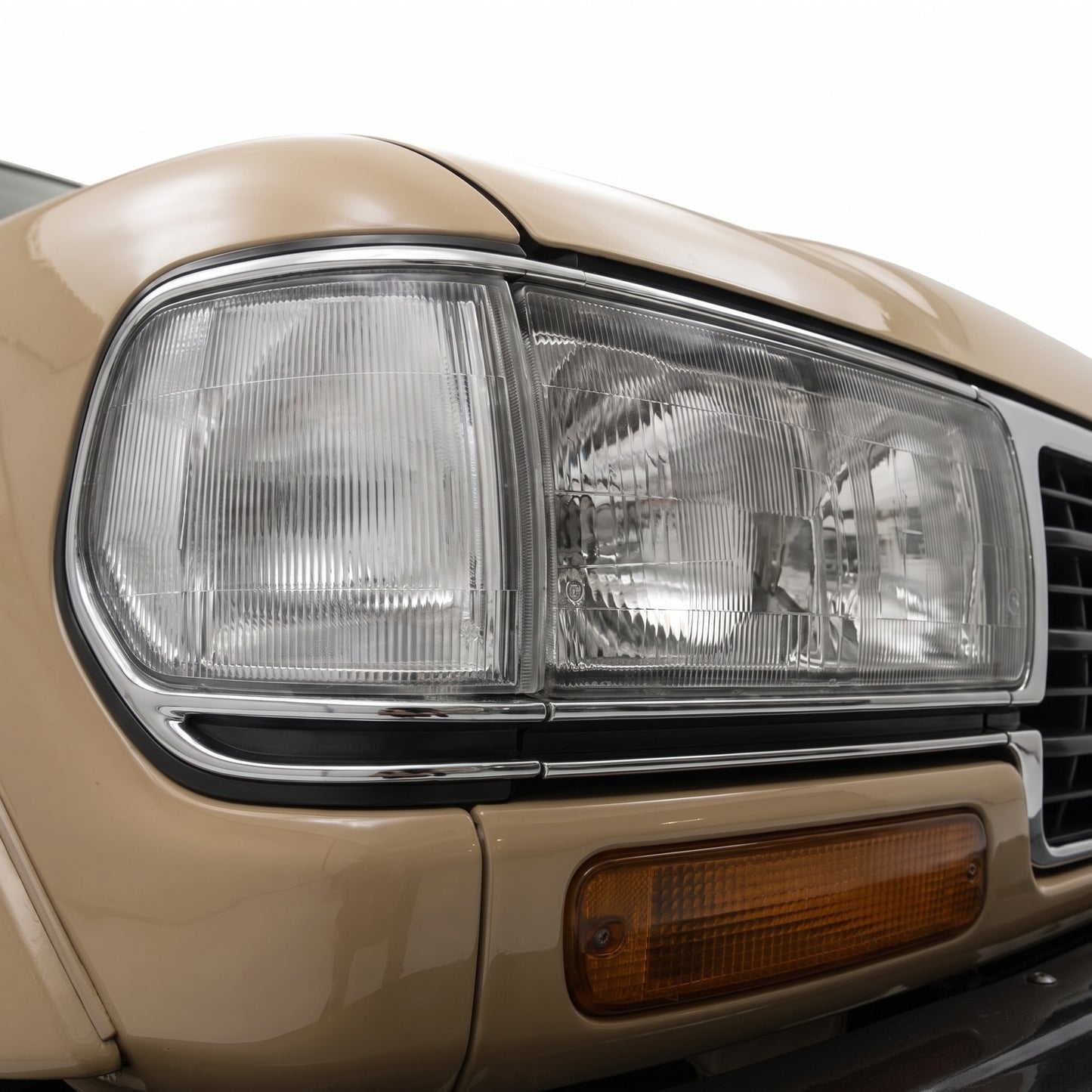 Toyota LandCruiser 80 Series Sahara (1990 - 1994) OEM Style Headlights LH + RH