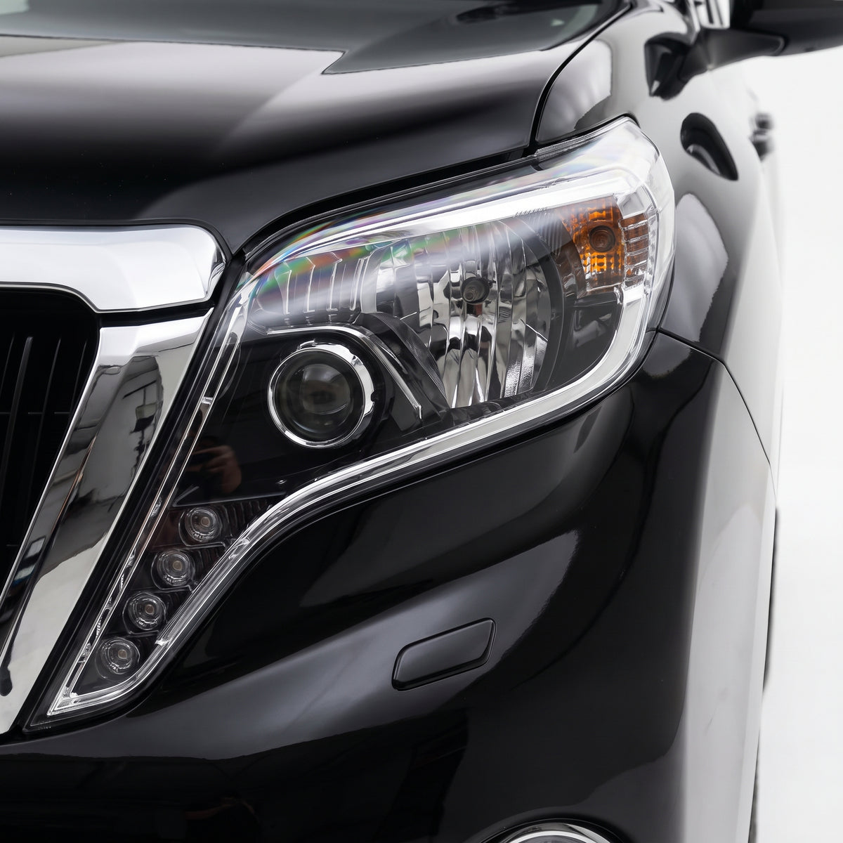 Toyota LandCruiser Prado 150 Series FJ150 / LC150 / Kakadu / VX (2013 - 2017) LED Headlight Lamp LH + RH installed