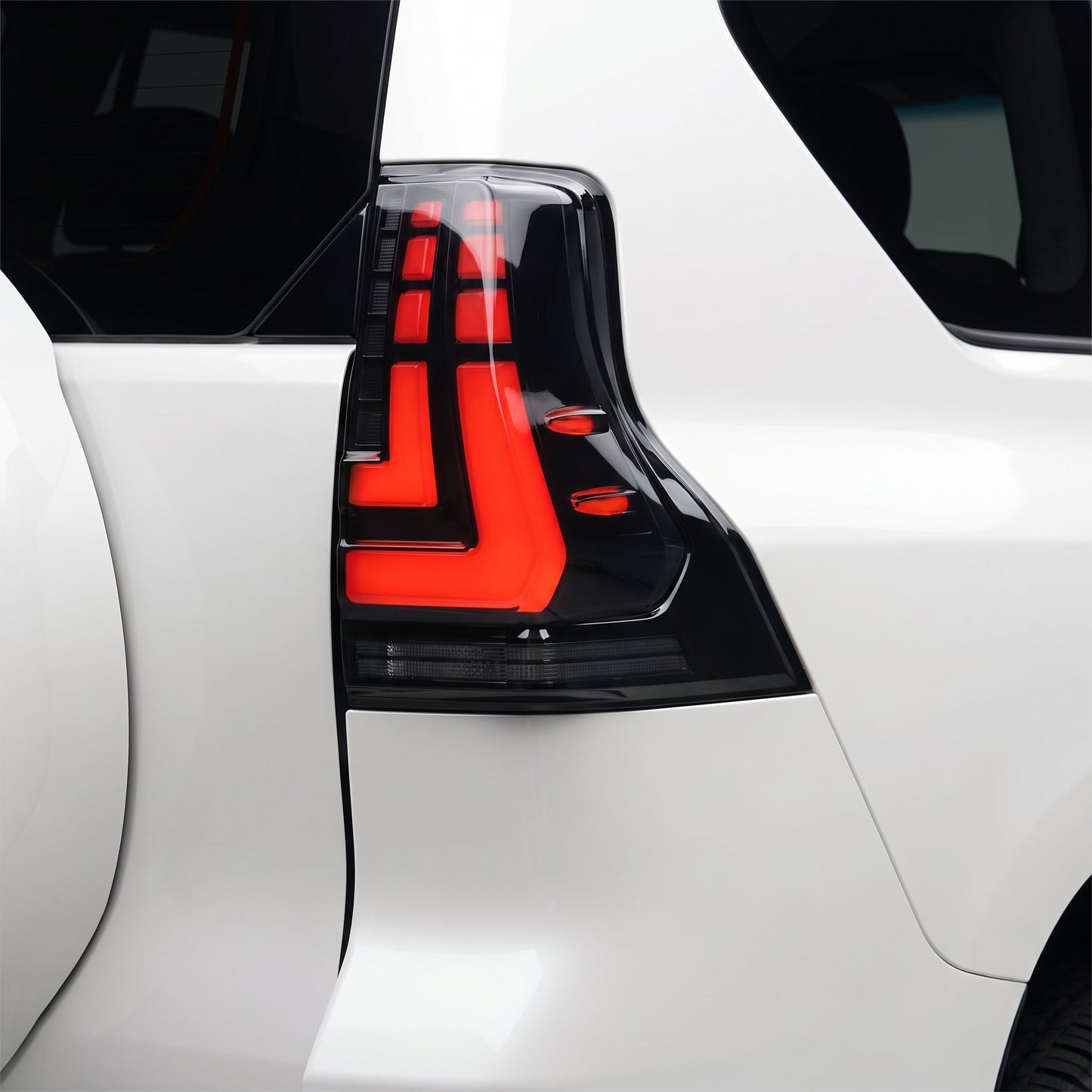 Toyota LandCruiser Prado 150 Series (2009 - 2017) Sequential Full LED Tail Lights LH + RH