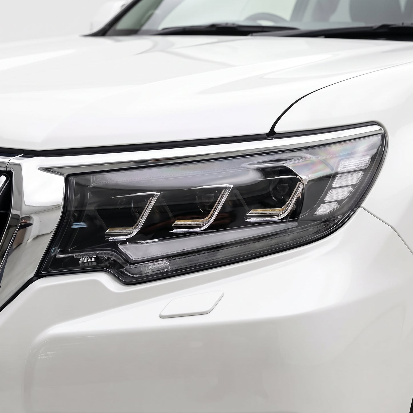 Toyota LandCruiser Prado 150 Series (2018- 2023) FULL LED DRL Sequential Projector Headlights LH + RH