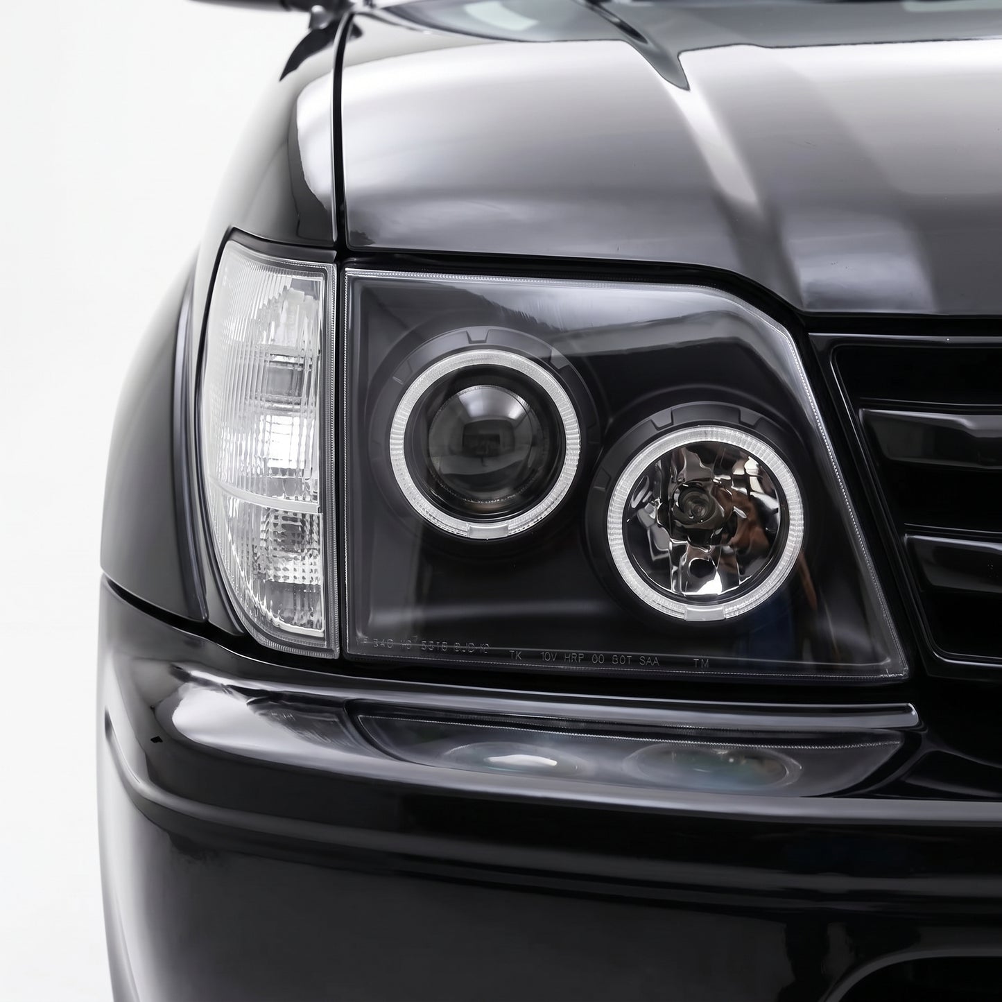 Toyota LandCruiser Prado 90 Series (1997 - 2002) Angel-Eyes DRL Projector Headlights LH + RH