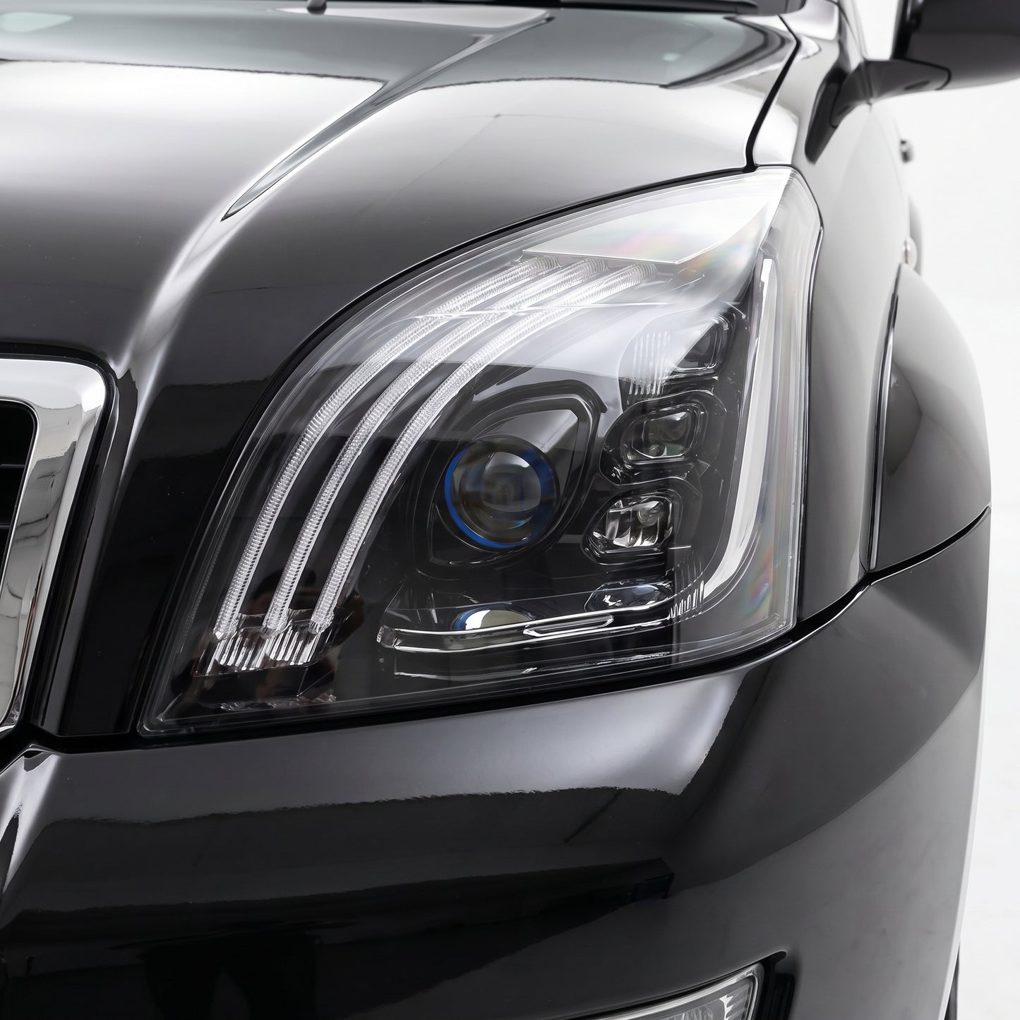 Toyota LandCruiser Prado LC120 / FJ120 Series (2003 - 2009) Black Full LED Headlights LH + RH