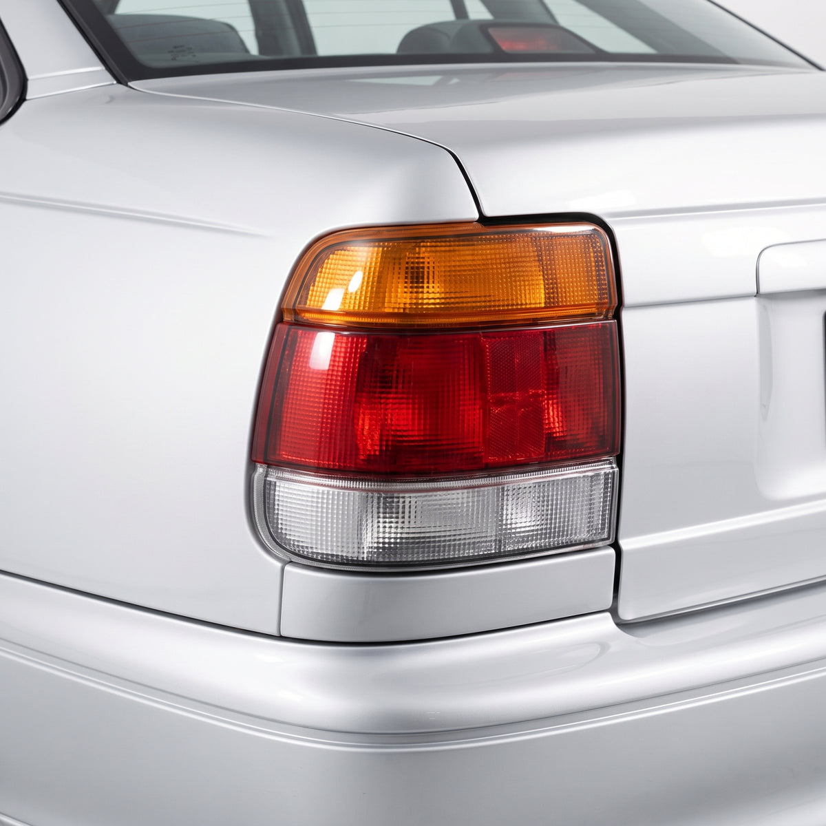 Toyota Lexcen VS (1995 - 1997) OEM Style Tail Lights LH + RH installed