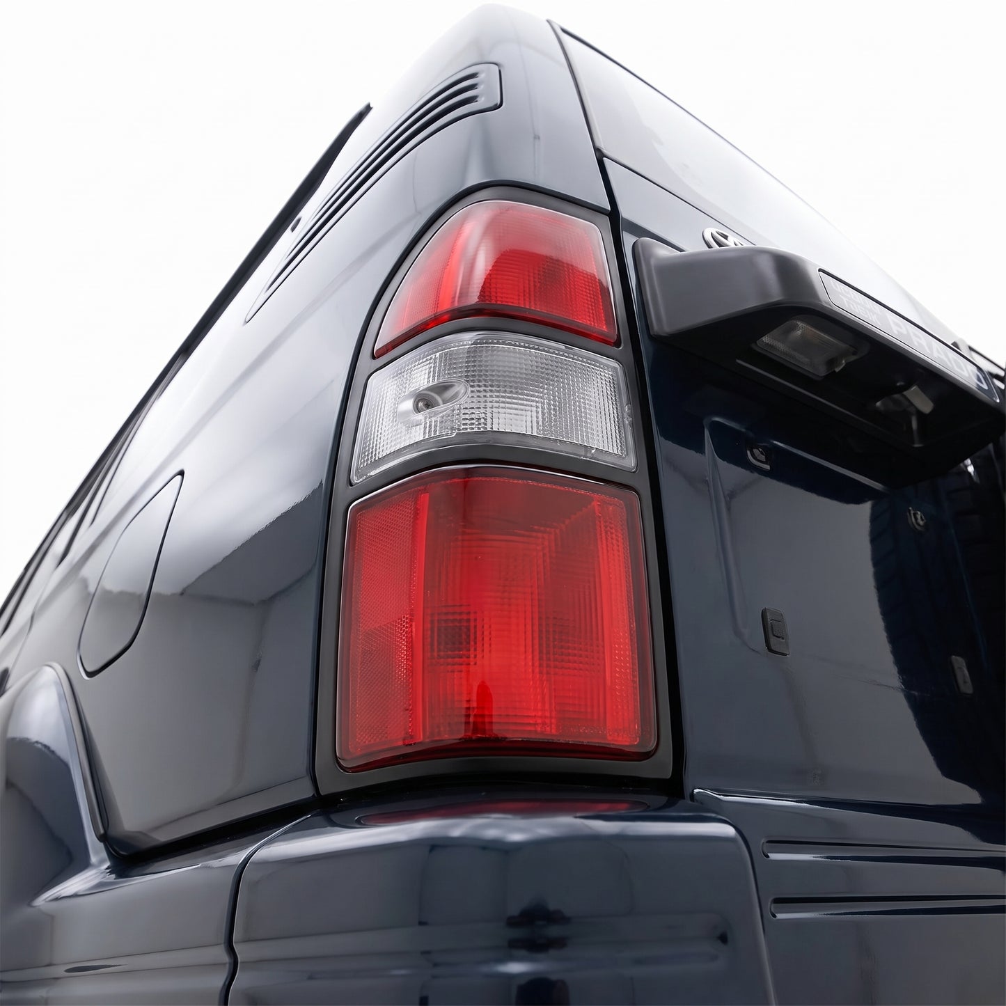 Toyota Prado 95 Series (1996 - 1999) Tail Lights LH + RH