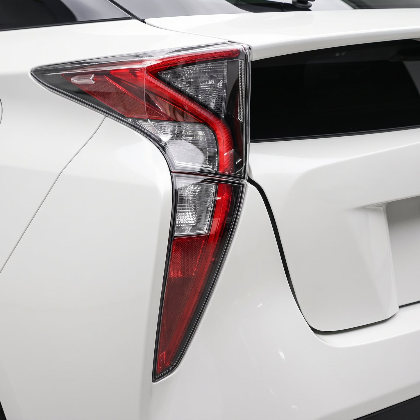 Toyota Prius ZVW50 (2015 - 2018) OEM Style Tail Lights LH + RH