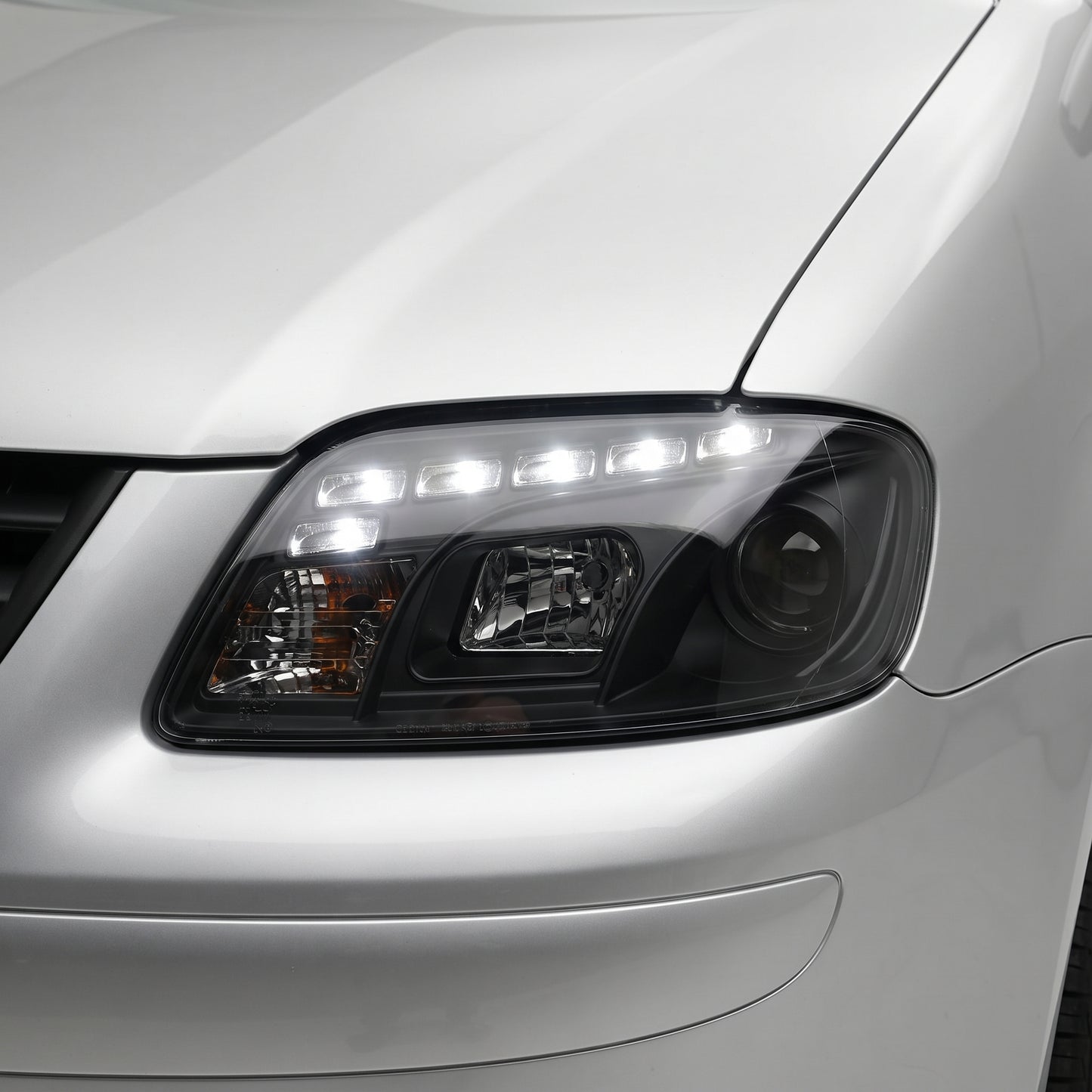 Volkswagen Caddy 2K (2006 - 2010) LED DRL Projector Headlights LH + RH