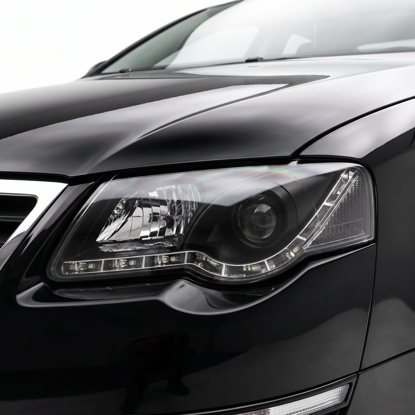Volkswagen Passat B6 3C (2006 - 2010) DRL LED Dual Beam Projector Headlights LH + RH